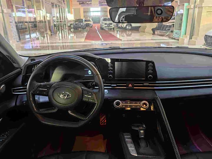 Фото 8 - Hyundai Elantra N line