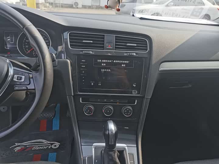 Фото 8 - Volkswagen Golf