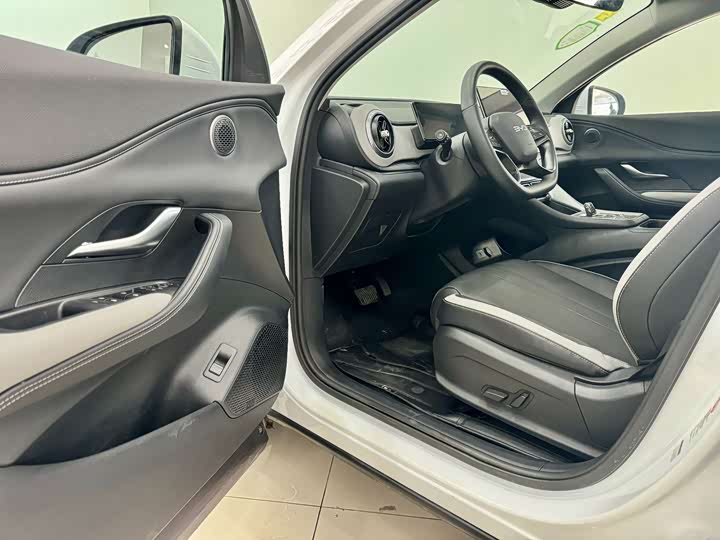 Фото 8 - BYD Sea Lion 05 DM-i Hybrid