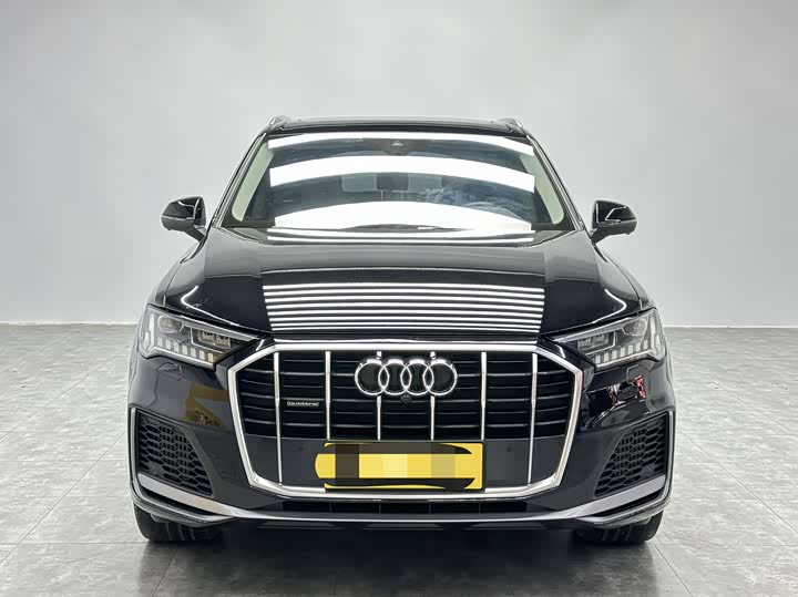 Фото 2 - Audi Q7