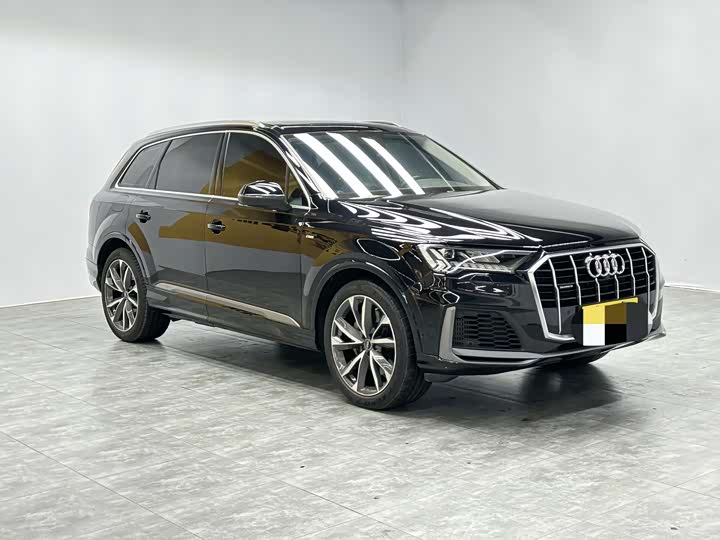 Фото 3 - Audi Q7