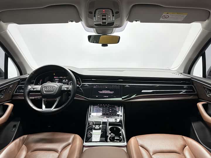 Фото 9 - Audi Q7