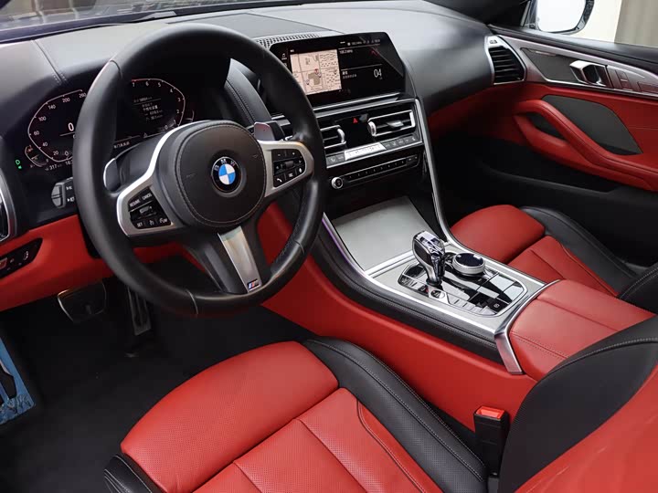 Фото 6 - BMW 8 Series