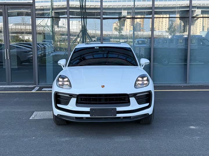 Фото 2 - Porsche Macan