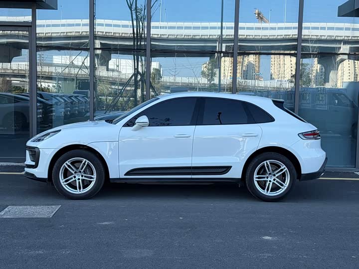 Фото 3 - Porsche Macan