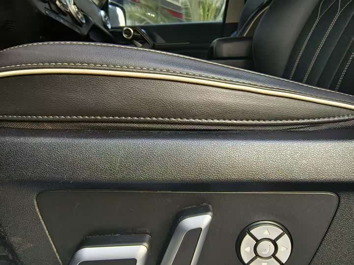 Фото 9 - Tank 300