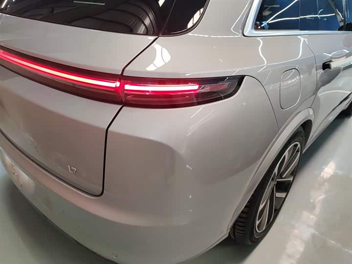 Фото 8 - LiXiang L7