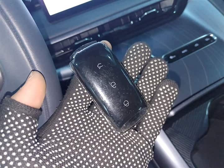 Фото 9 - Geely Galaxy E5