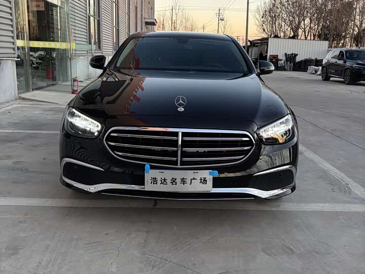 Фото 2 - Mercedes-Benz E-Class