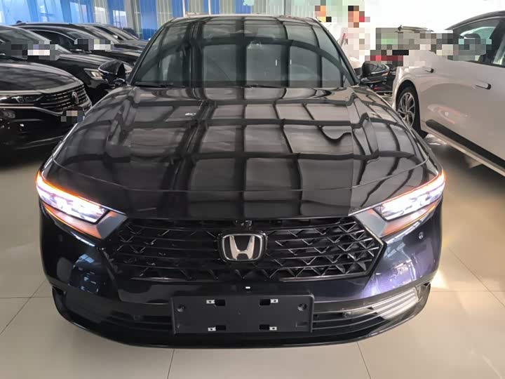 Фото 3 - Honda Accord