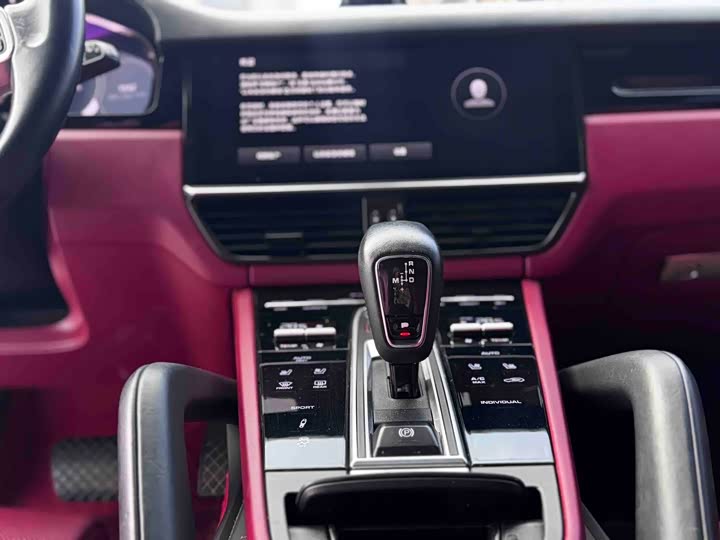 Фото 6 - Porsche Cayenne