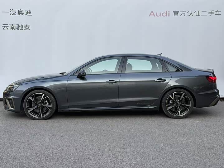 Фото 2 - Audi A4L