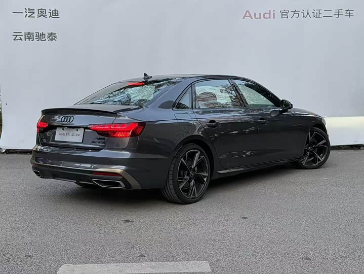 Фото 5 - Audi A4L