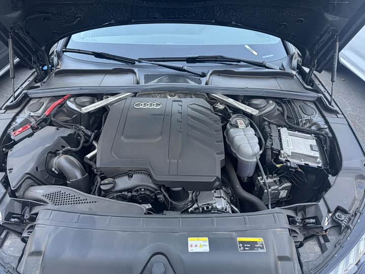 Фото 7 - Audi A4L