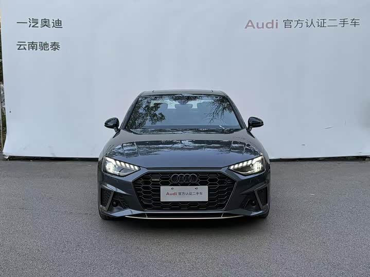 Фото 8 - Audi A4L