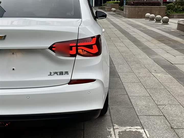 Фото 8 - Chevrolet Monza