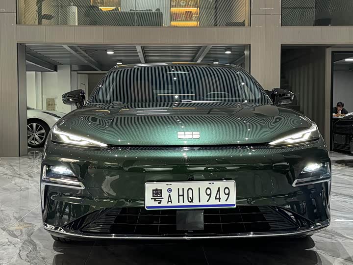 Фото 3 - Geely Galaxy Starshine 8 EM-i