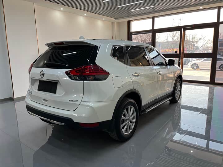 Фото 4 - Nissan X-Trail