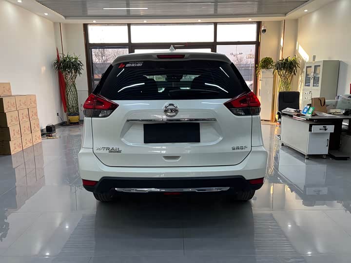 Фото 5 - Nissan X-Trail