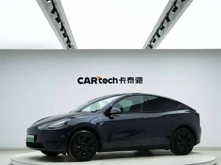 Фото 1 - Tesla Model Y