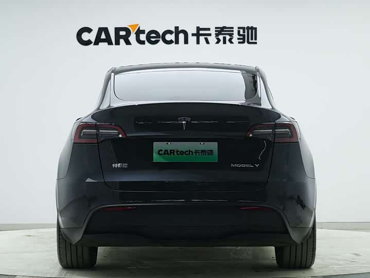 Фото 4 - Tesla Model Y