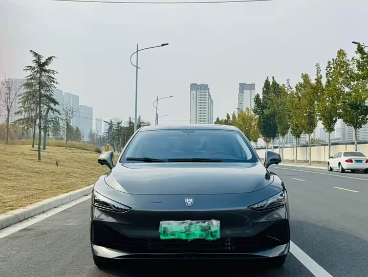 Фото 2 - Roewe D7