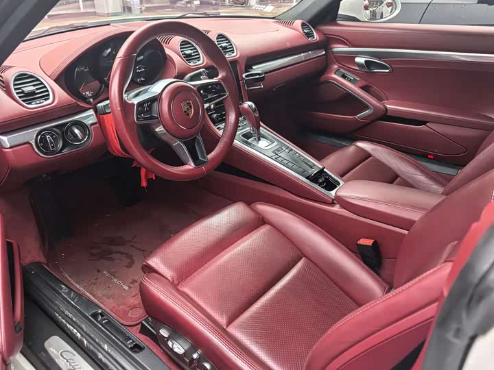 Фото 4 - Porsche 718