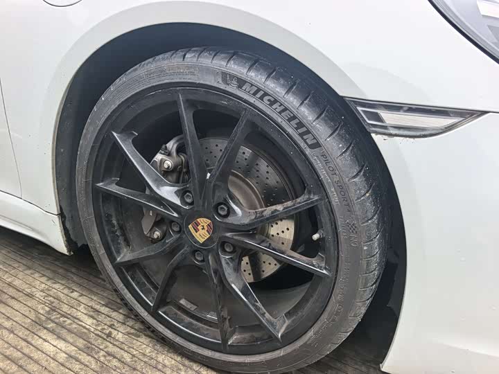 Фото 8 - Porsche 718