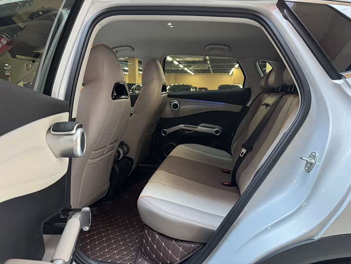 Фото 6 - BYD Yuan Plus