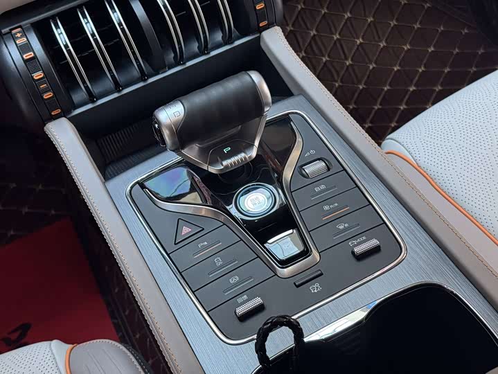 Фото 9 - BYD Yuan Plus