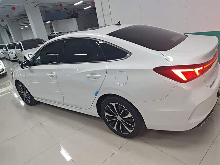 Фото 5 - Changan Eado Plus