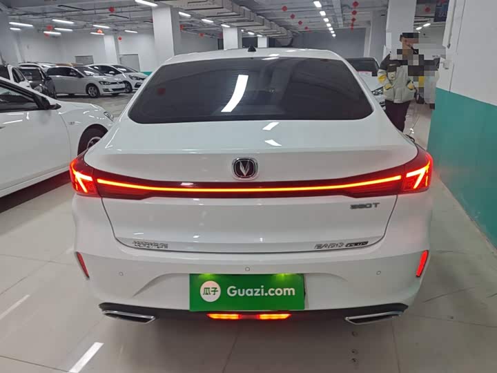 Фото 6 - Changan Eado Plus