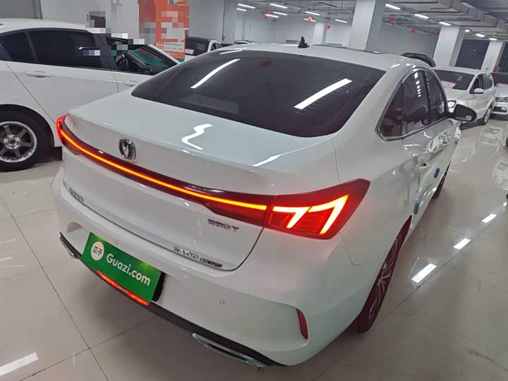 Фото 7 - Changan Eado Plus