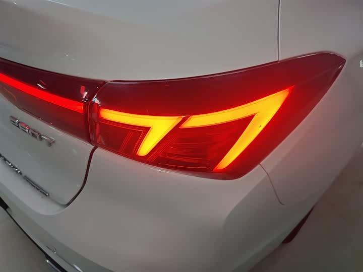 Фото 8 - Changan Eado Plus