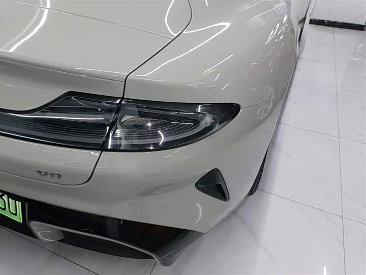 Фото 8 - Xiaomi SU7