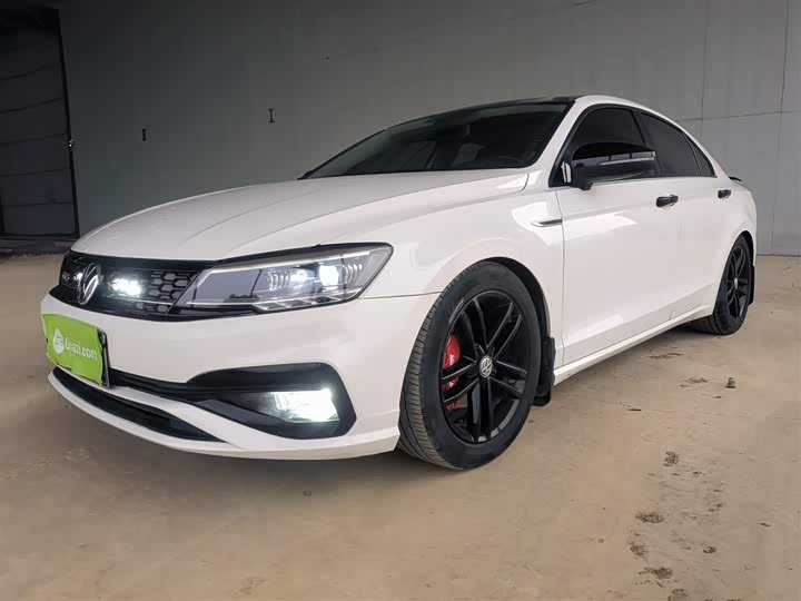 Фото 2 - Volkswagen Lamando L