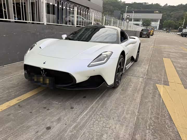 Фото 1 - Maserati MC20