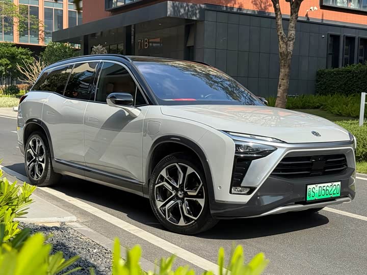 Фото 3 - Nio ES8