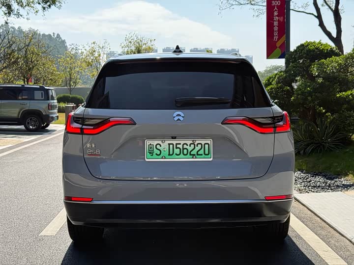 Фото 6 - Nio ES8