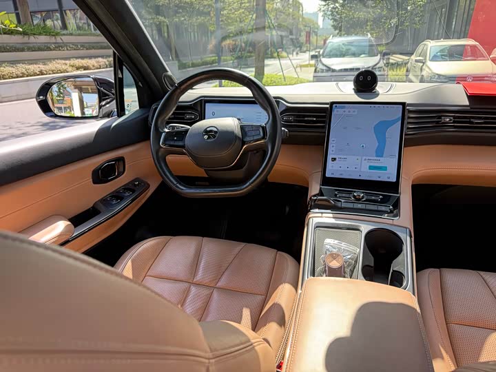 Фото 8 - Nio ES8