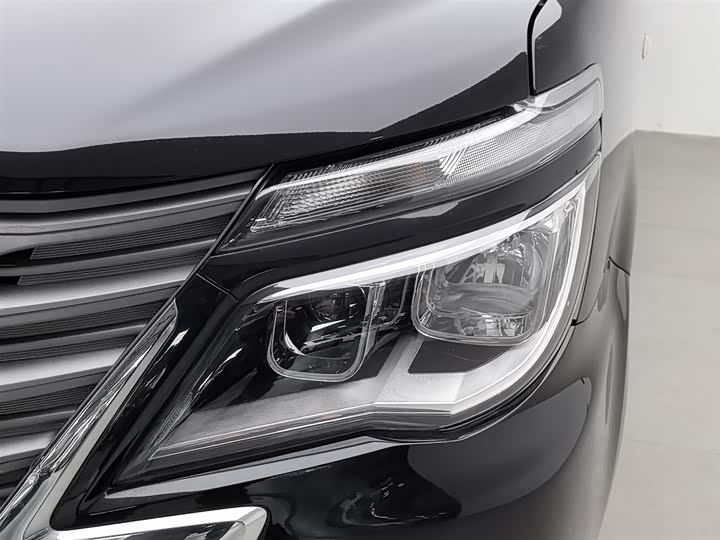 Фото 7 - Dongfeng Forthing Lingzhi M5