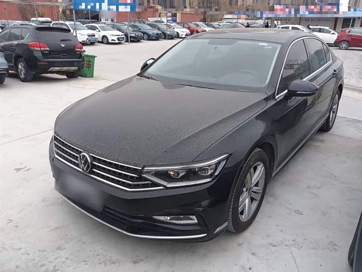 Фото 2 - Volkswagen Magotan