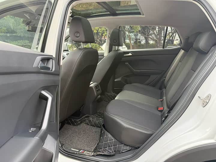 Фото 9 - Volkswagen Tacqua