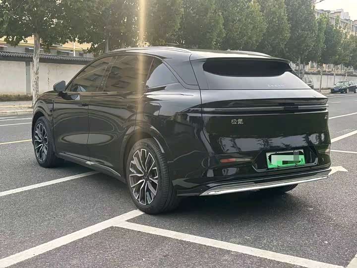 Фото 7 - Zeekr 7X