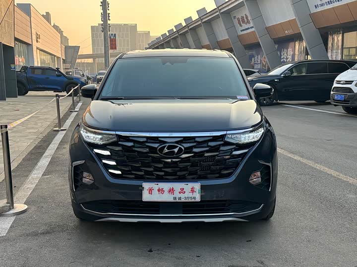 Фото 2 - Hyundai Custo