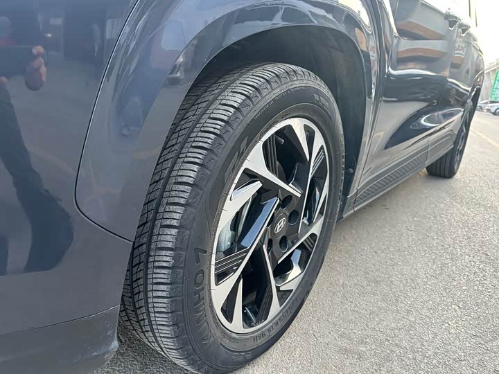 Фото 3 - Hyundai Custo