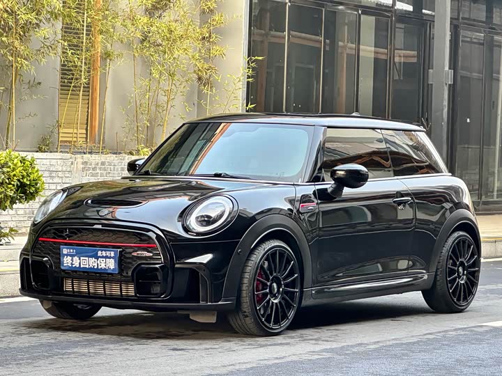 Фото 1 - Mini Mini JCW