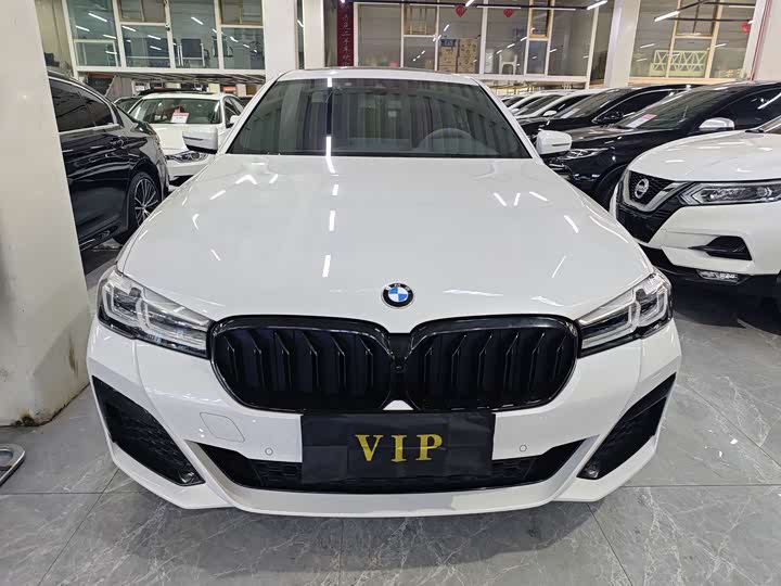 Фото 2 - BMW 5 Series