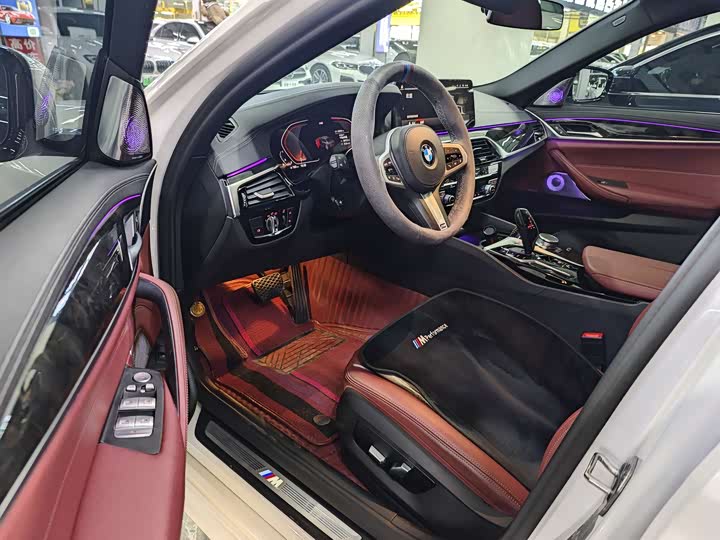 Фото 8 - BMW 5 Series