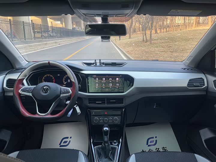 Фото 4 - Volkswagen Tacqua